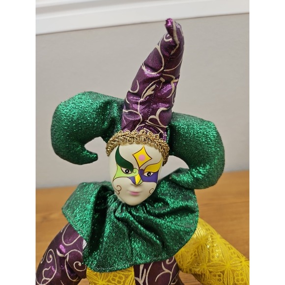 Vintage Jester/Clown Dolls Porcelain Head Hand Painted Face Fabric Body - Picture 4 of 5